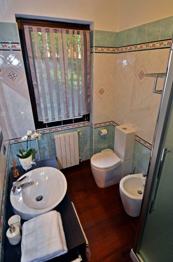 Erno Apartment Lesa Eksteriør bilde